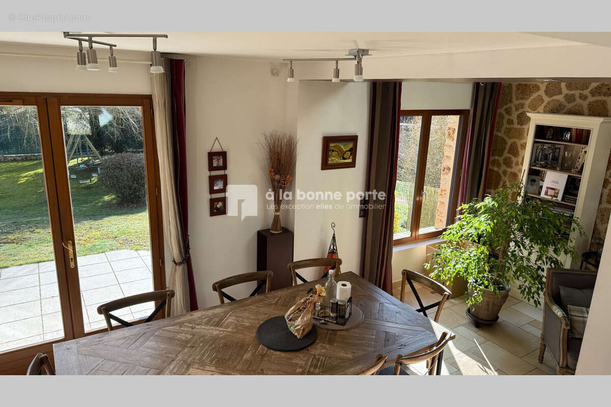 Maison à CHATEAUFORT