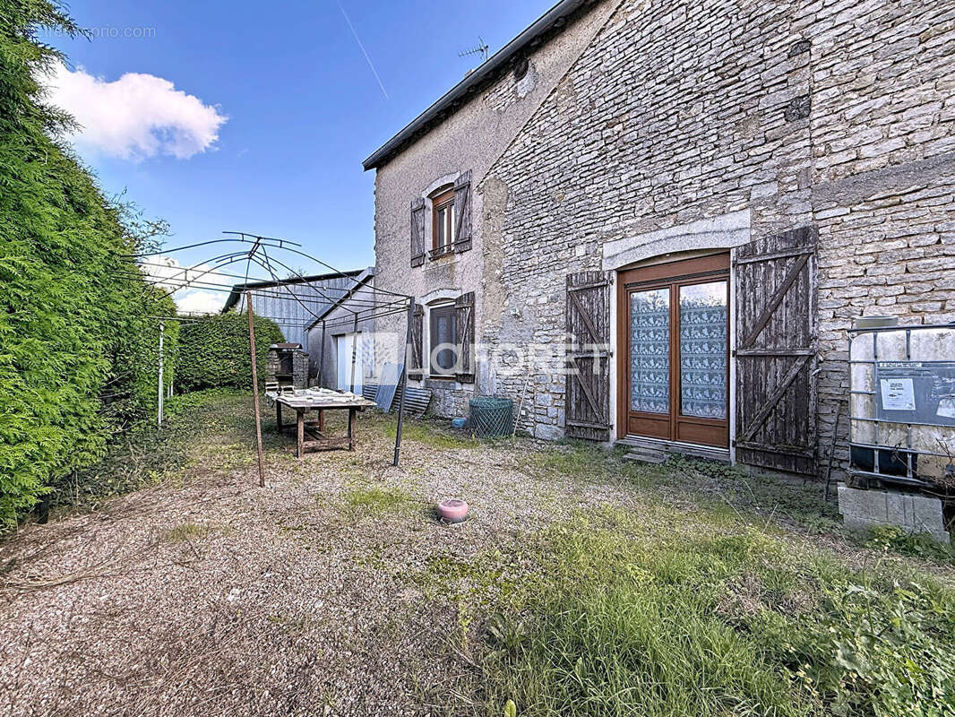 Maison à BRECHAINVILLE