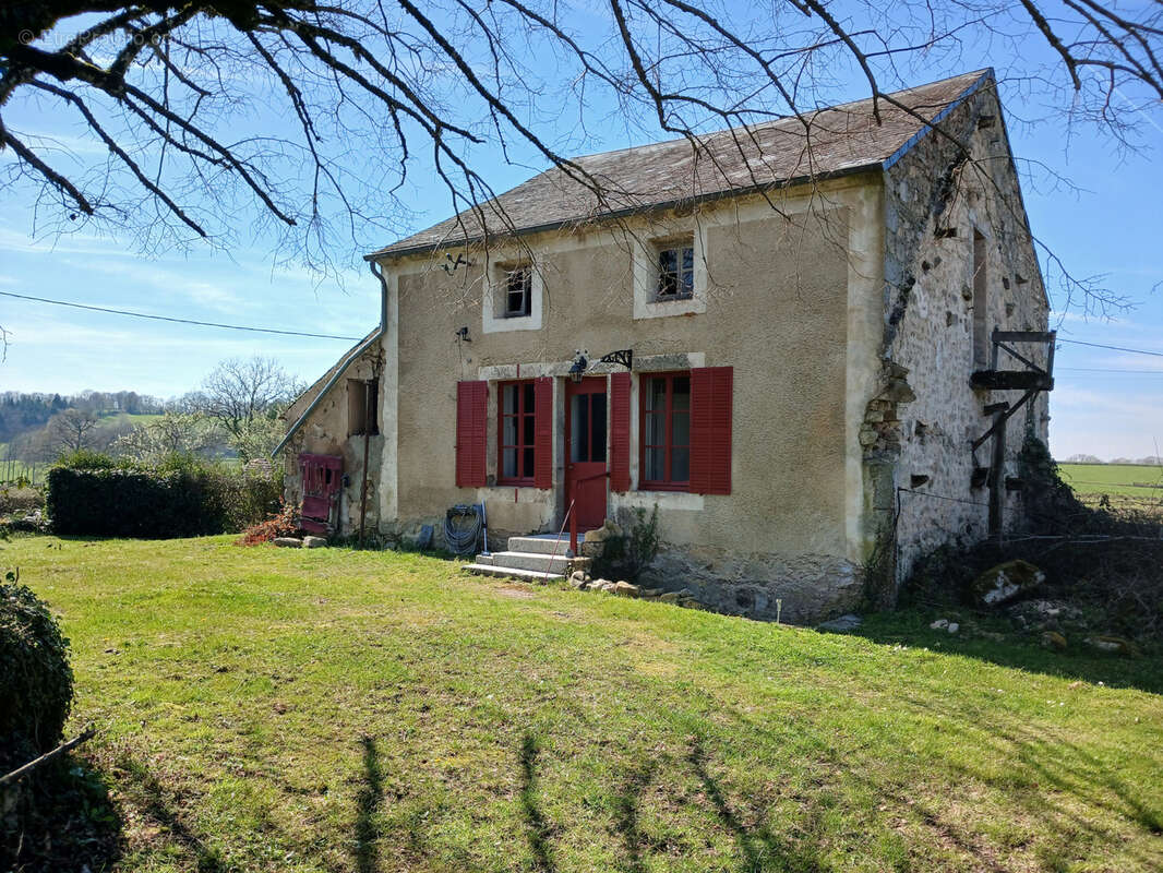 En exclusivité, un ensemble de deux maisons, une habitable de suite et l'autre à améliorer, jardin avec belle - photo 2