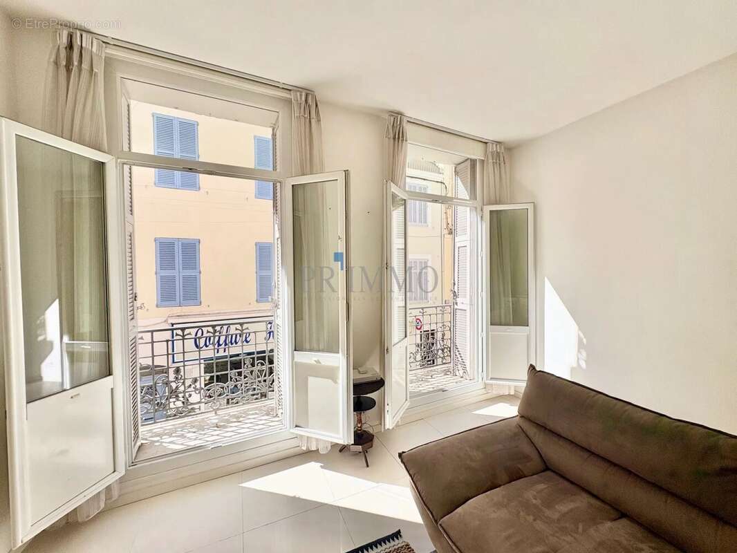 Appartement à FREJUS