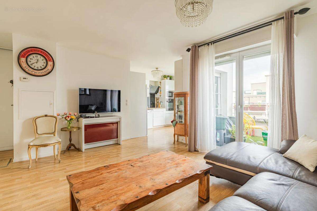 Appartement à STAINS