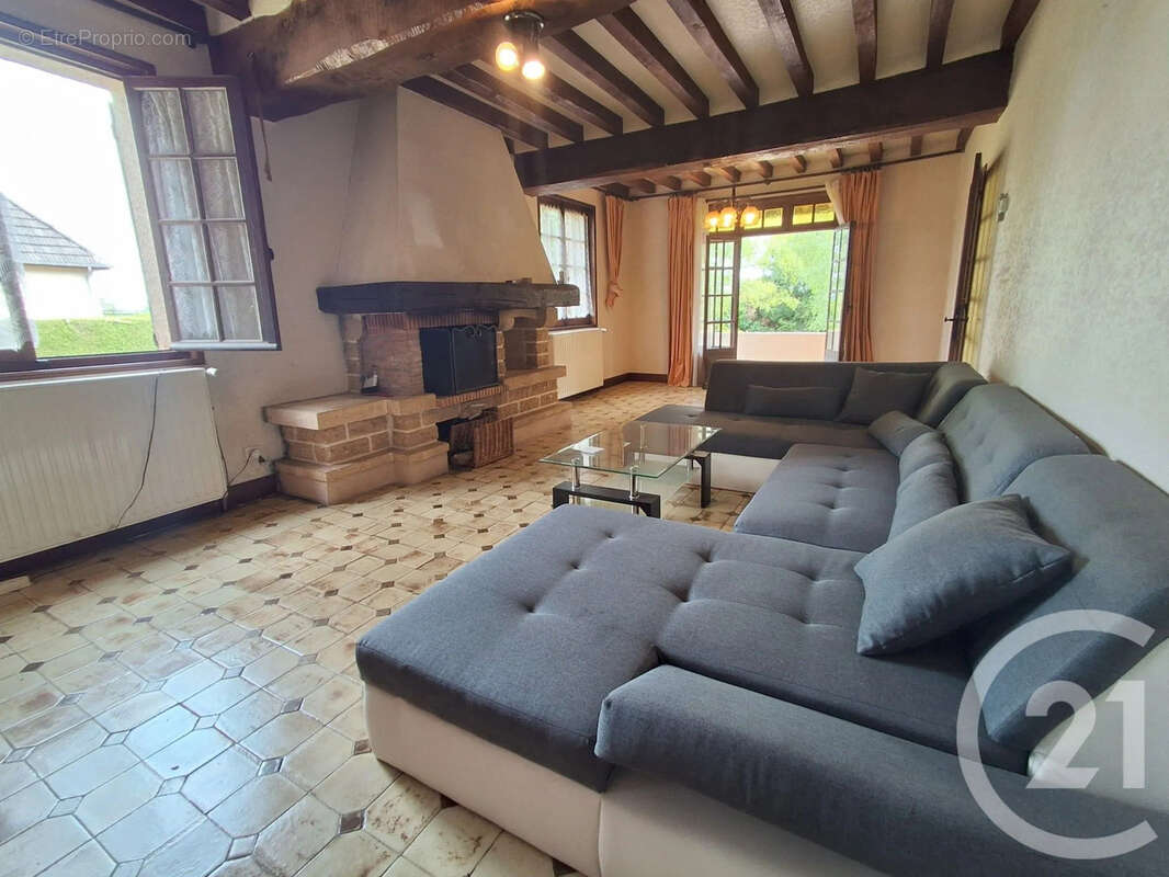 Maison à ETAIS-LA-SAUVIN