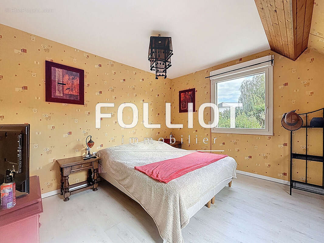 Maison à DONVILLE-LES-BAINS