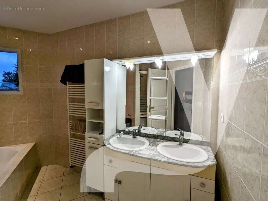 Maison à TREILLIERES