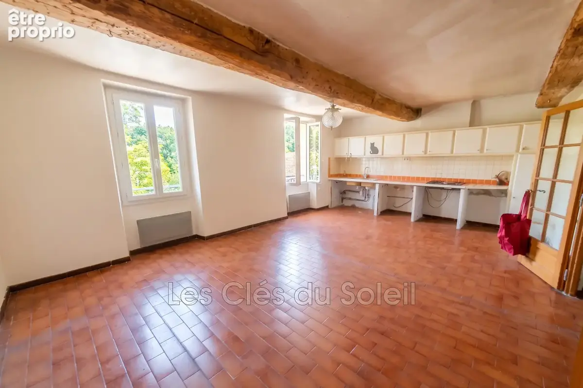 Maison 4 pièces 105 m² à vendre à Flassans-Sur-Issole (83340) - photo 5