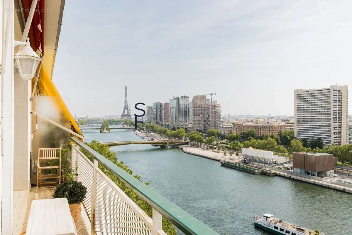 Paris 16 - 4 Pièces  92 m² - Magique vue Seine - photo 4