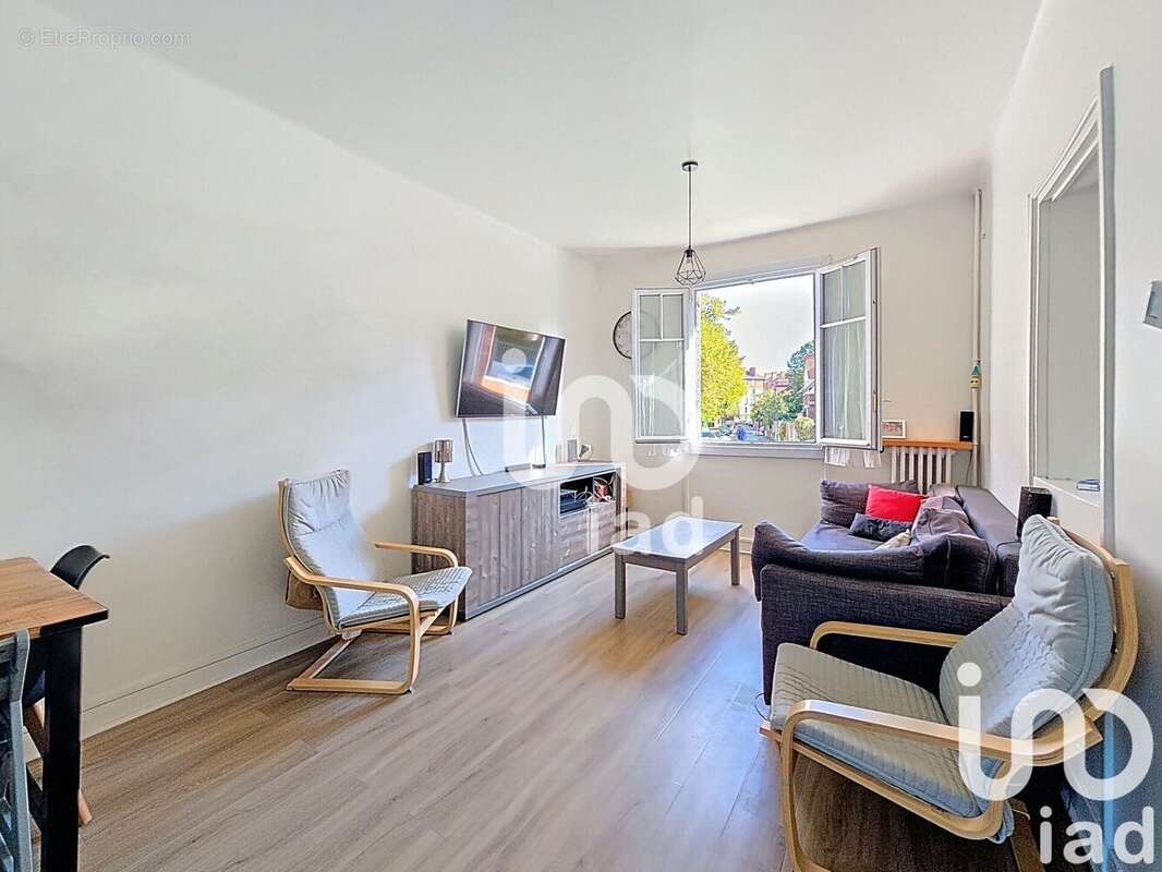 Photo 2 - Maison à SURESNES