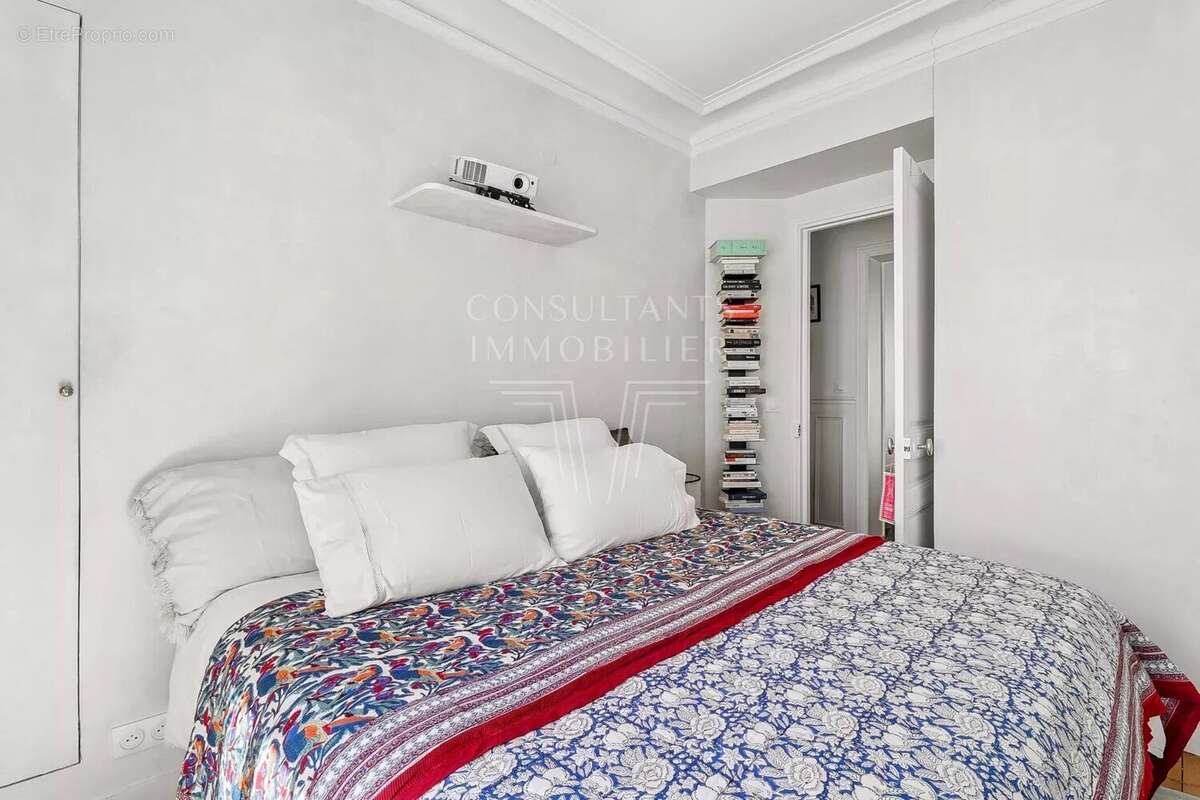 Appartement à LEVALLOIS-PERRET