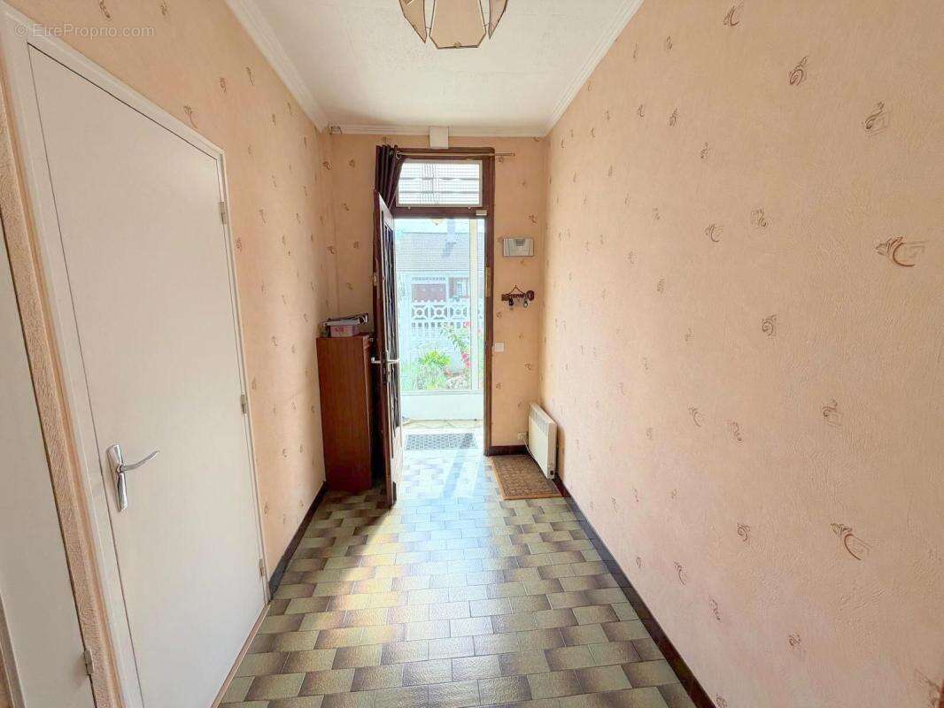 Maison à LE BLANC-MESNIL