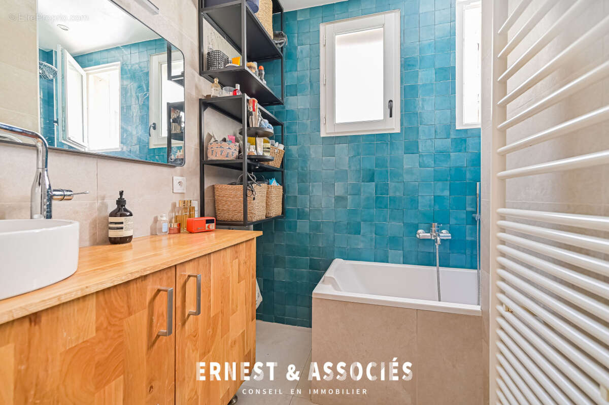 Appartement à PARIS-10E