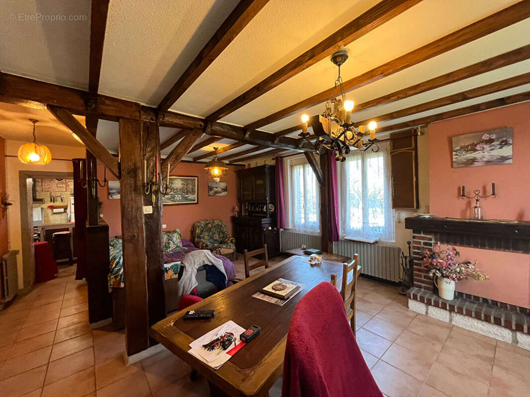 Maison à MILLANCAY