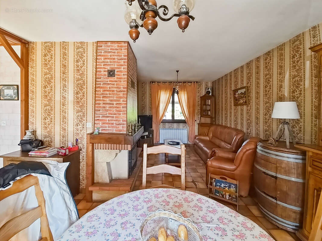 Maison à VILLENAVE-D'ORNON