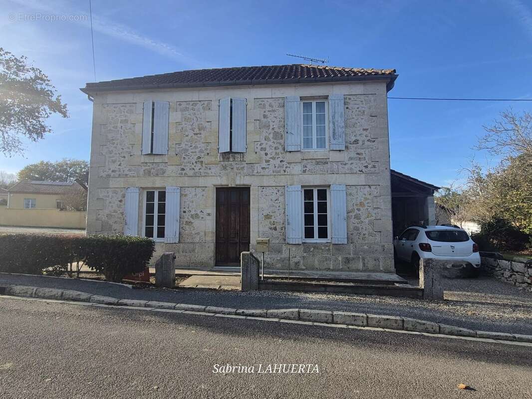 Maison à NOMDIEU