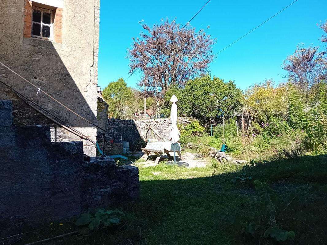 Maison à SAINT-JEAN-DE-LAUR