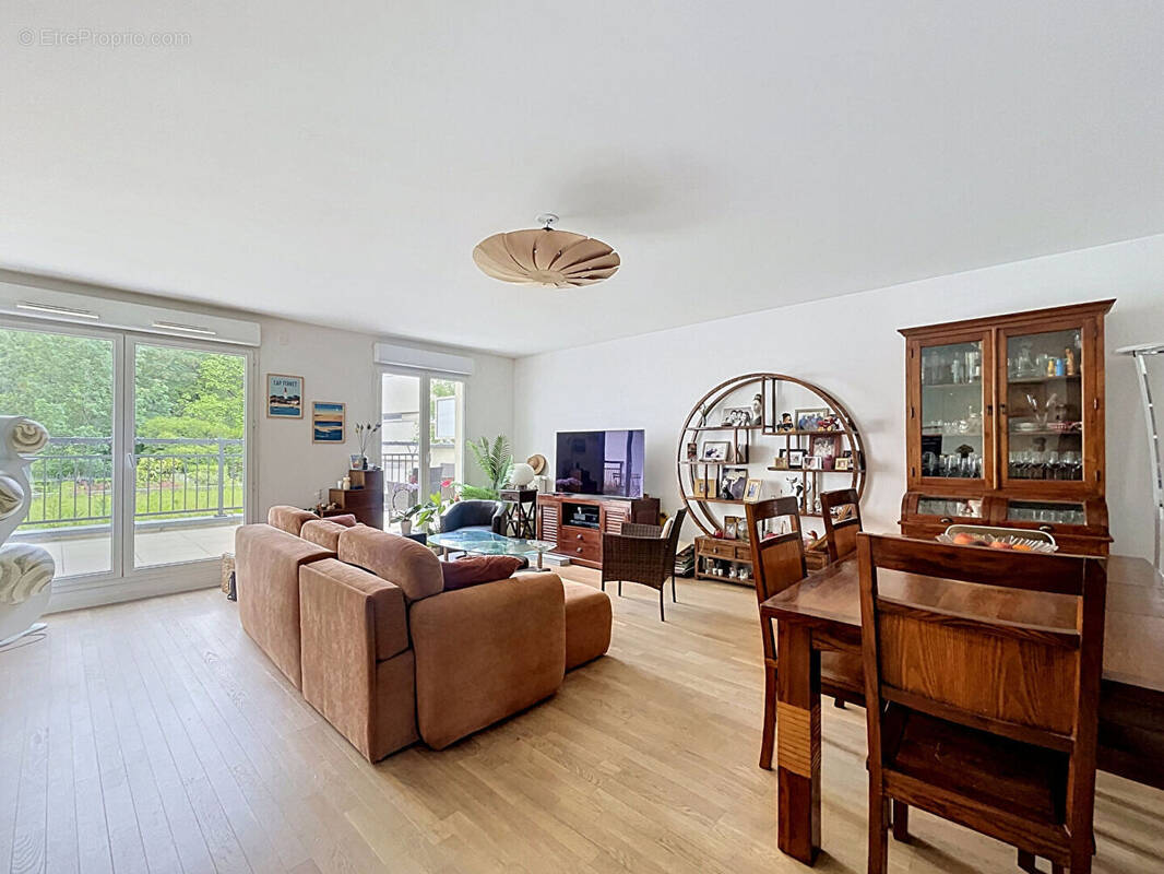 Appartement à LE PLESSIS-ROBINSON