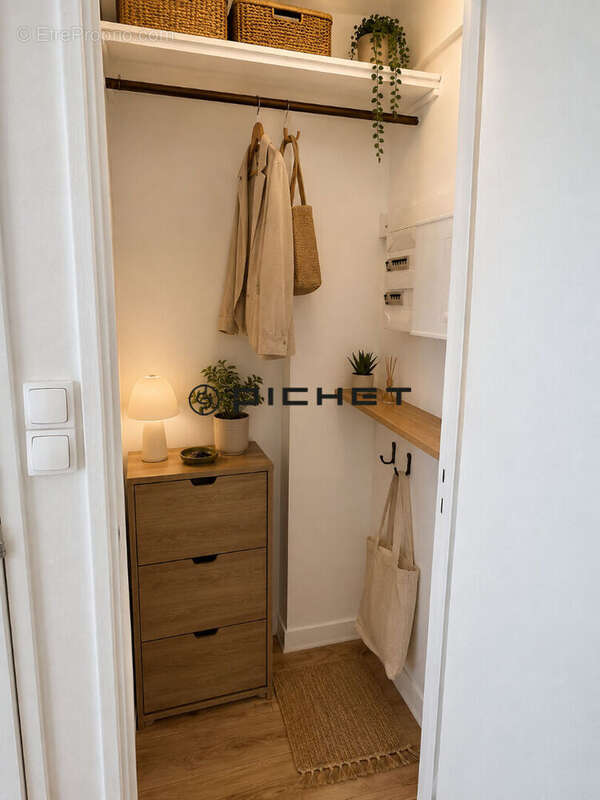 Paris 17ème - Ternes / Champerret - Studio de 35,18 m² avec cave et ascenseur - photo 4
