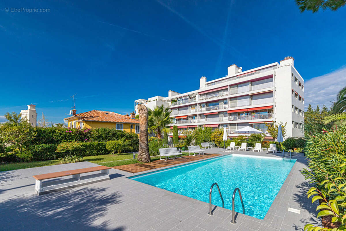Nice - Mont Boron -  Appartement 2/3 pièces avec terrasse, vue mer et piscine - photo 10