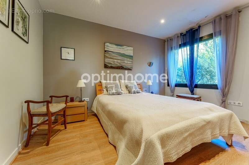 Maison à SAINT-CYR-SUR-LOIRE