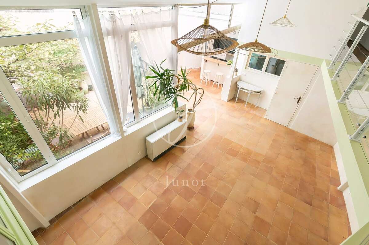 Appartement à PARIS-18E