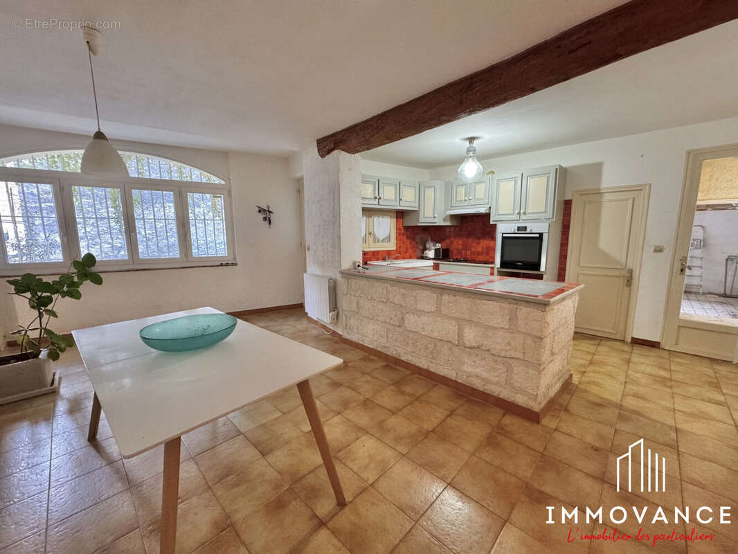 Maison à SAINT-HILAIRE-DE-BEAUVOIR