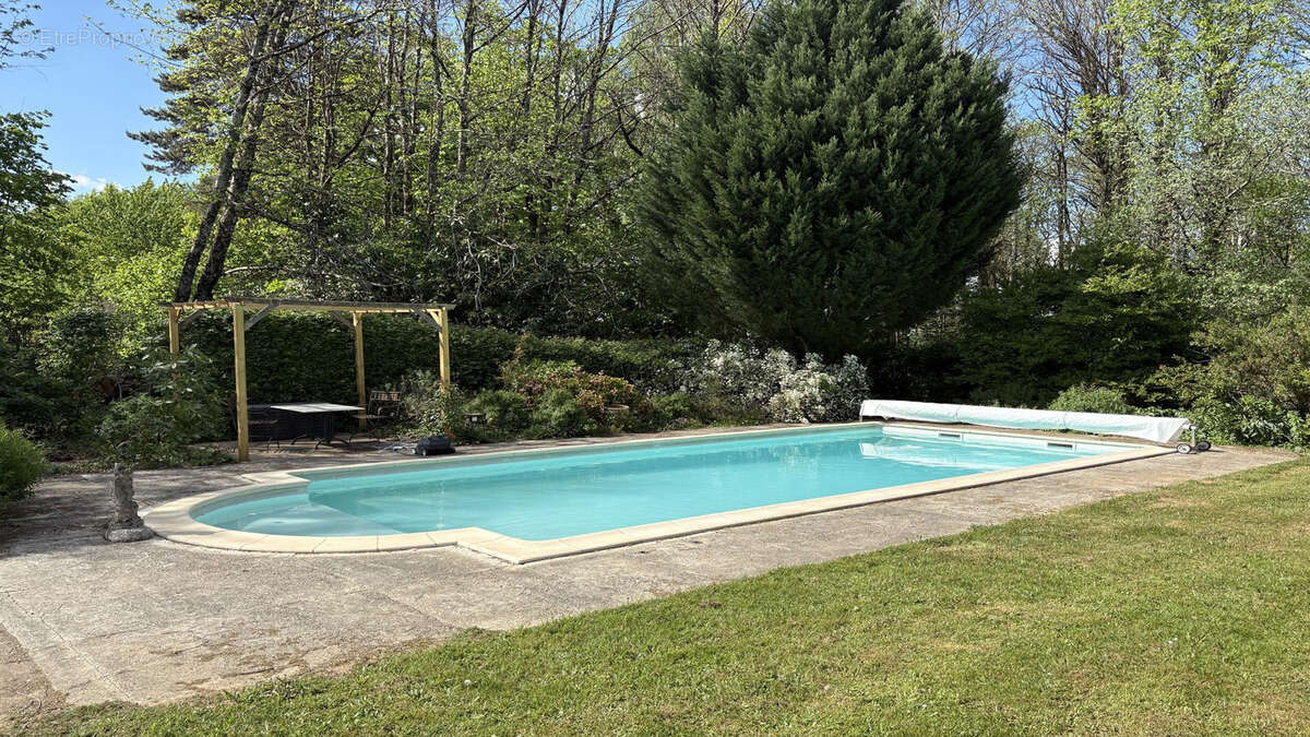 Maison à SAINT-SORNIN-LAVOLPS