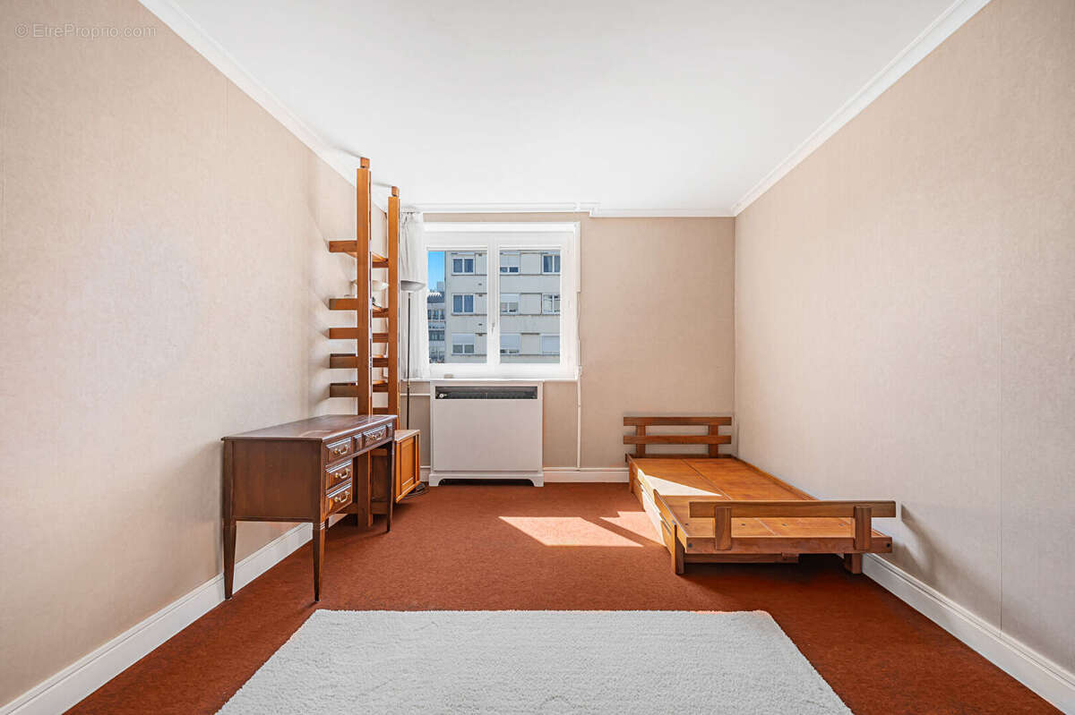 Montrouge - Appartement 5P - terrasse - cave - parking - photo 16