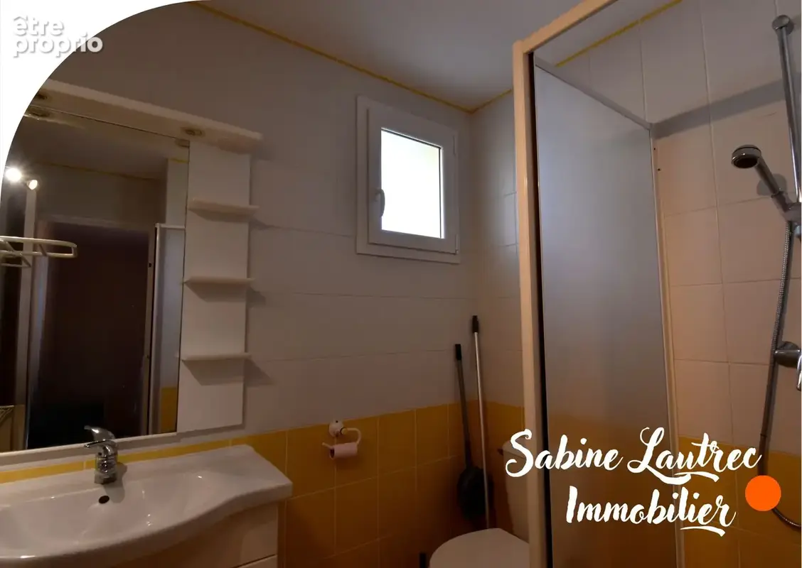Maison familiale avec vie de plain-pied, grand jardin et garage - Proximité d'En Laure - photo 17
