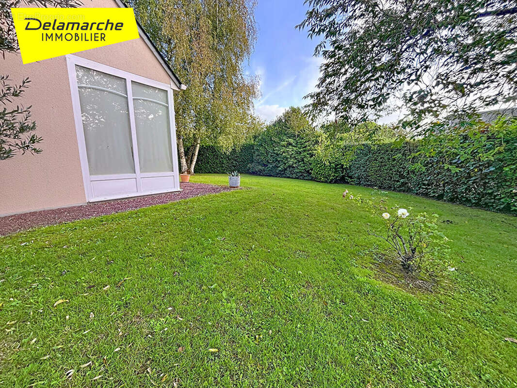 Maison à LE VAL-SAINT-PERE