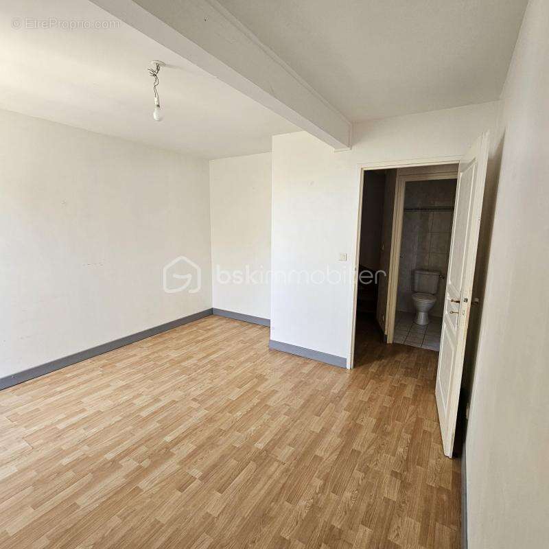 Maison de ville en pierre au calme - photo 6