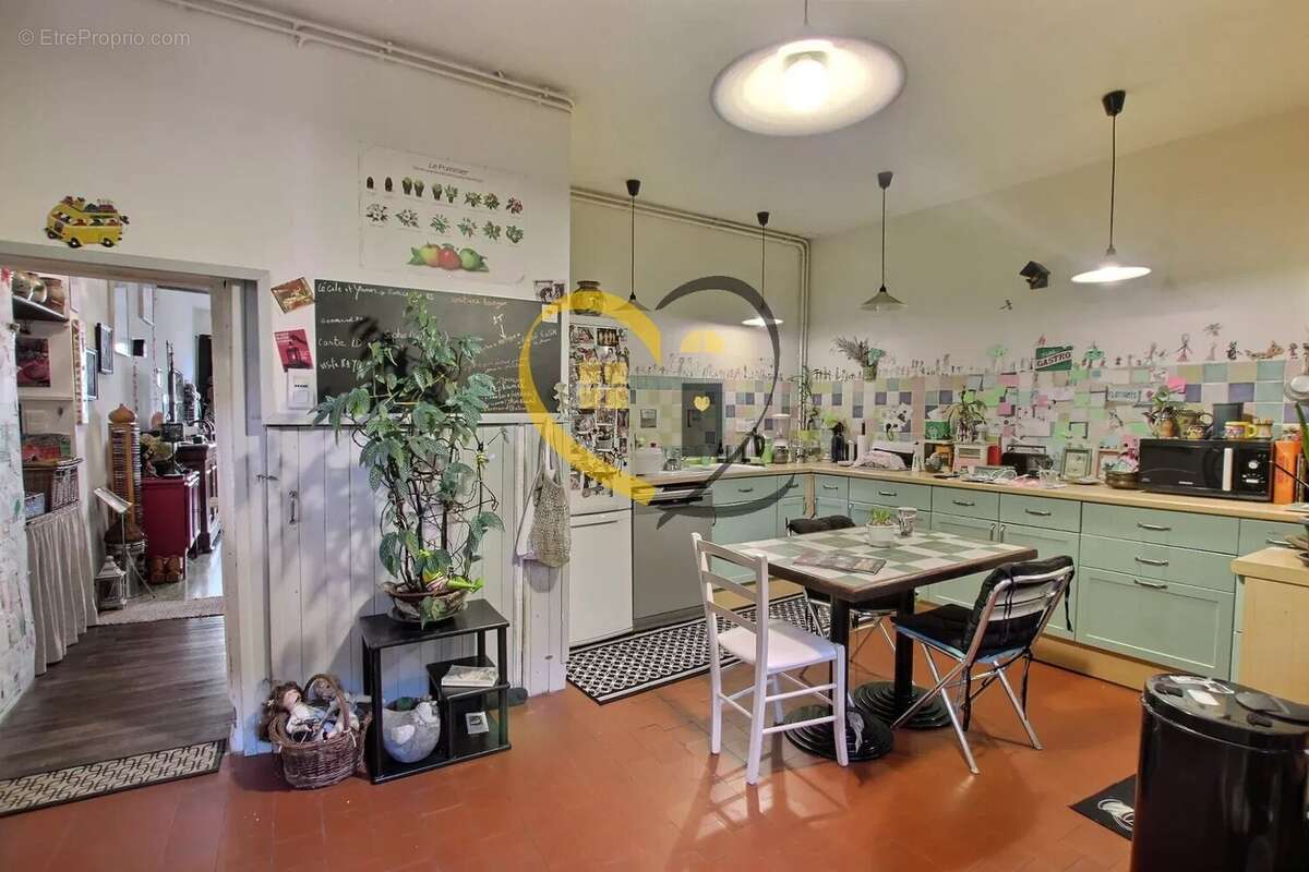 Maison à LA CHAPELLE-D&#039;ANGILLON