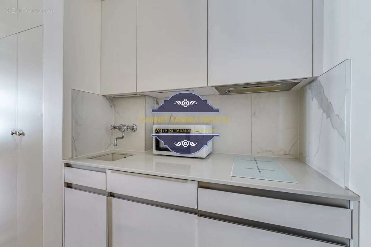 Appartement à PARIS-3E