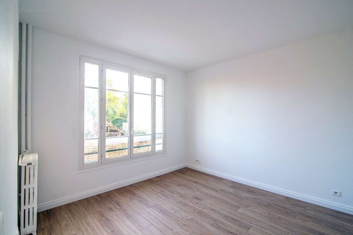 Appartement à COLOMBES