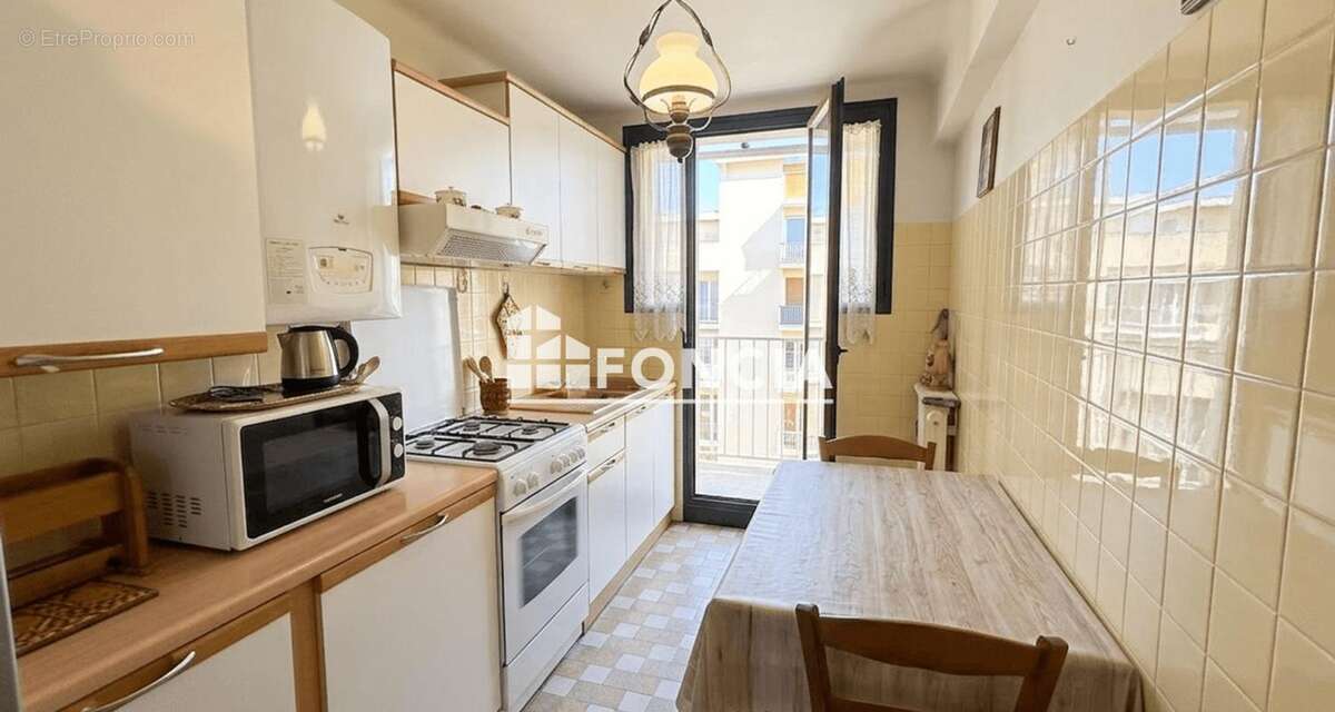 Appartement à MARSEILLE-3E