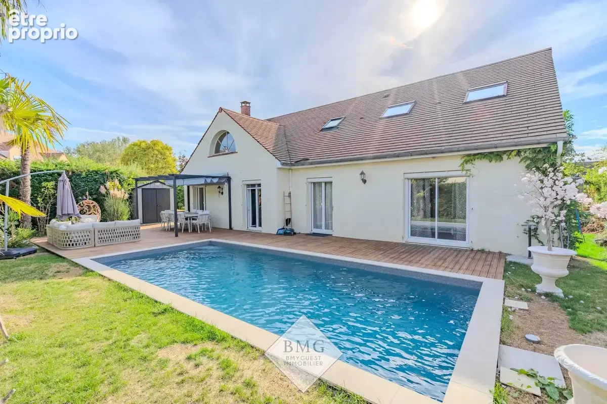 Photo Maison à Bussy-Saint-Georges au prix de 1 299 000€
