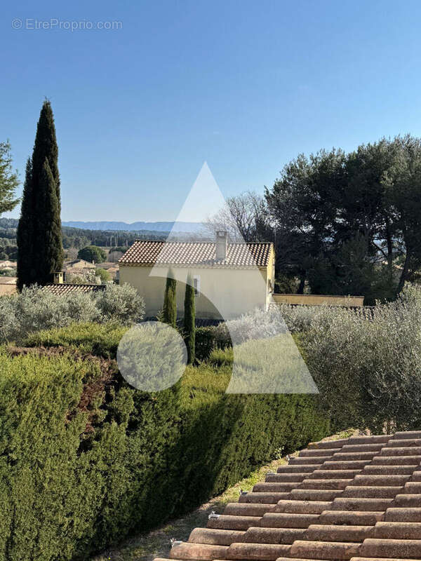 Maison à CHATEAURENARD