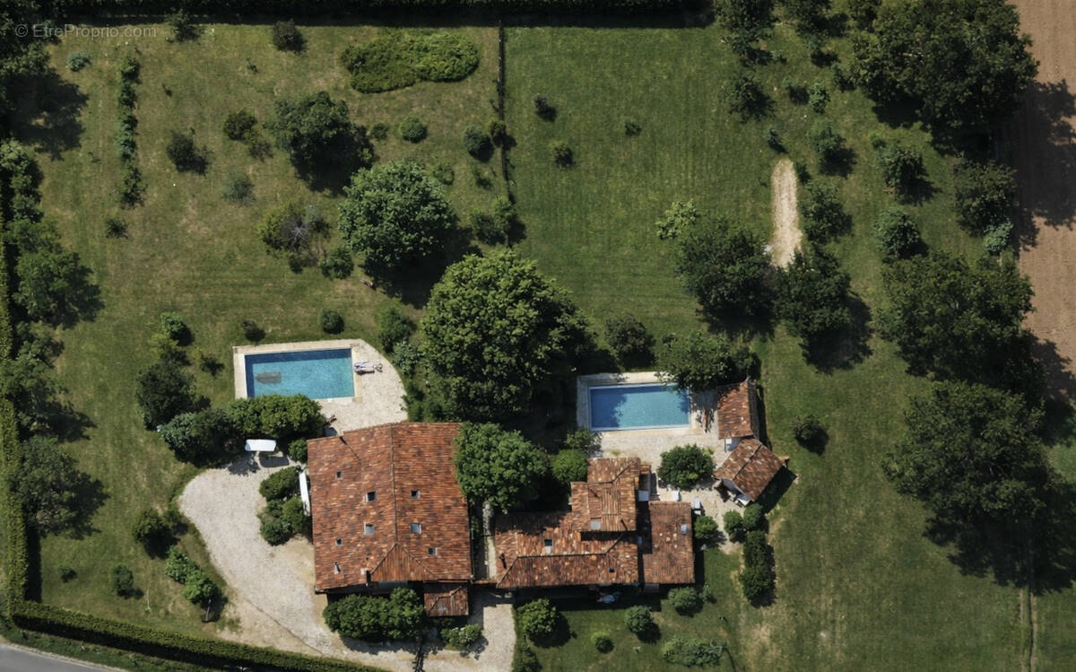 Maison à SAINT-VITE