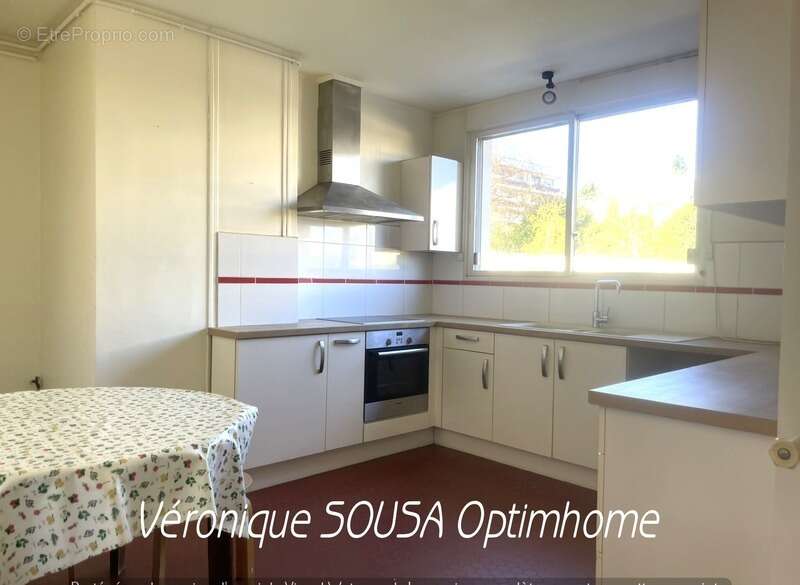 Appartement à MAREIL-MARLY