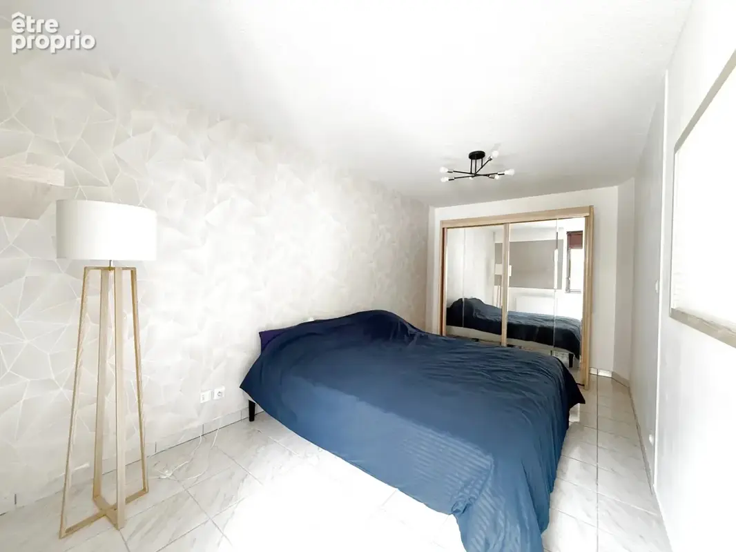 A vendre: T2 en centre-ville de THONON - photo 4