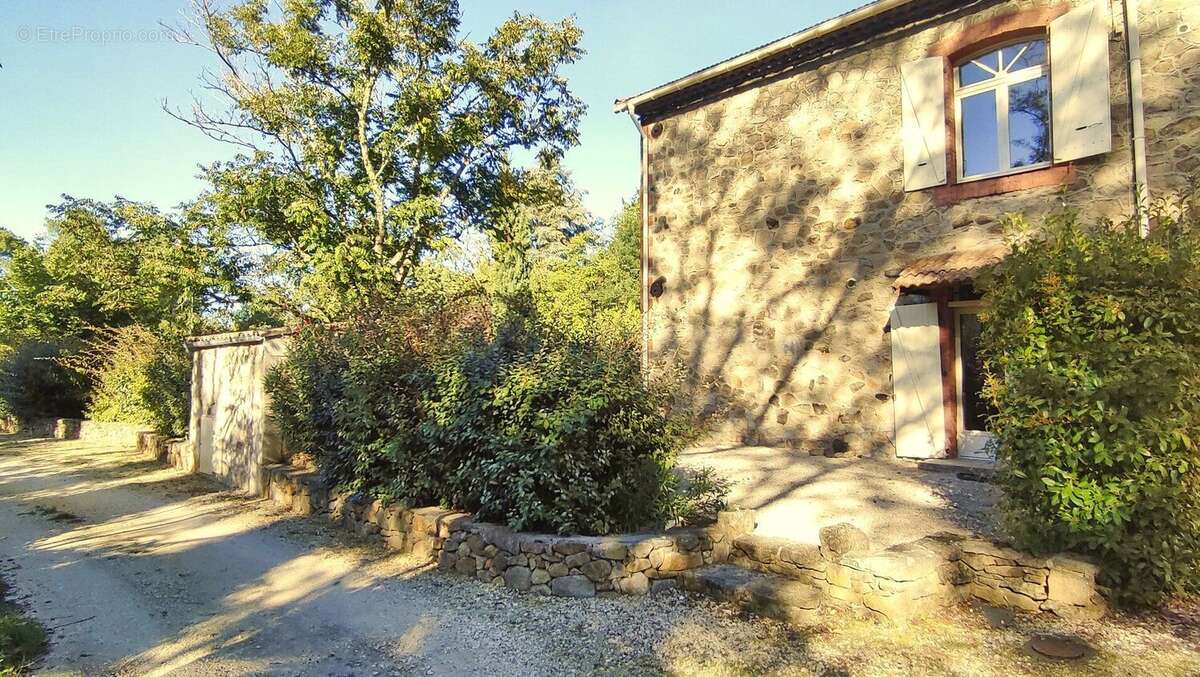 Maison à MOLIERES-SUR-CEZE