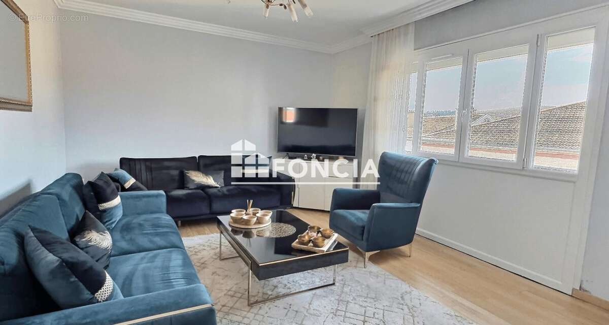 Appartement à LA RICAMARIE
