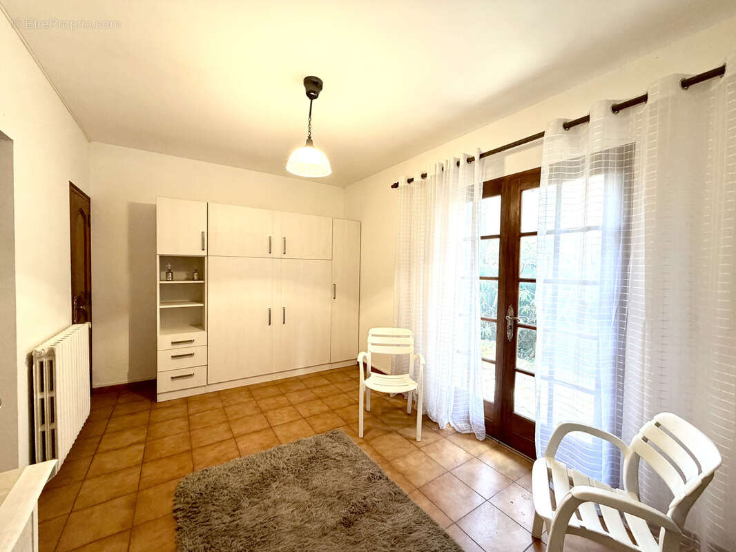Maison à HYERES