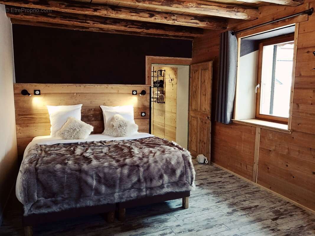 Dpt haute savoie (74), à vendre thollon-les-memises maison-gîte coeur de station - photo 25