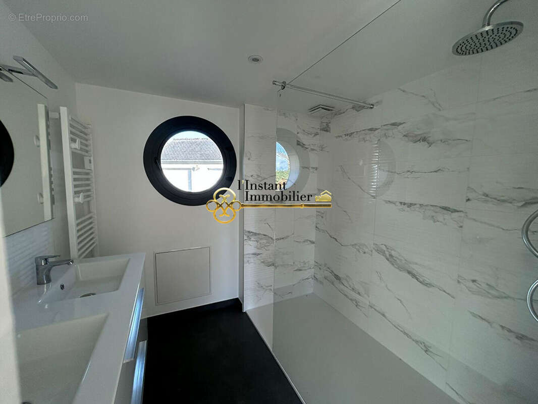 Maison à PLOUNEVEZ-LOCHRIST