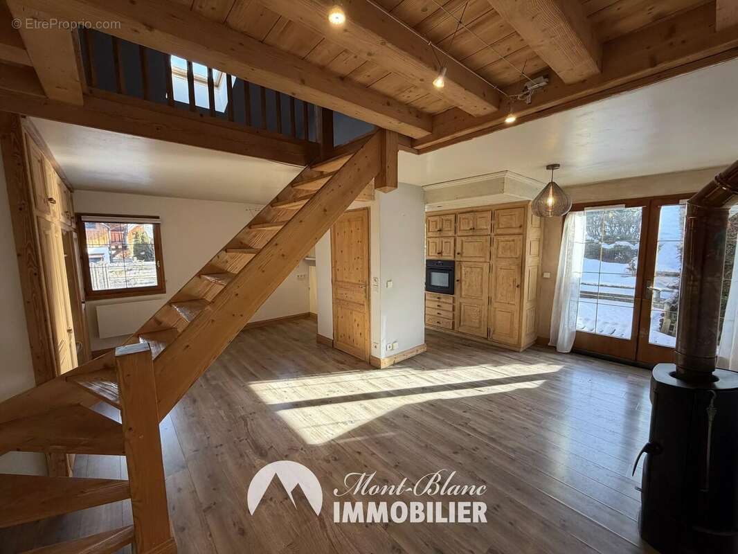 Appartement à COMBLOUX