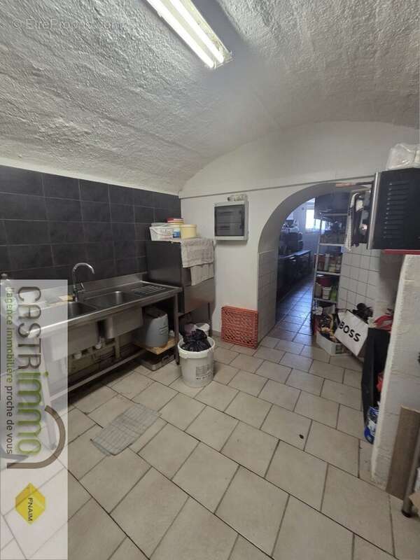 Restaurant dans le ce ntre de Restinclières - photo 6