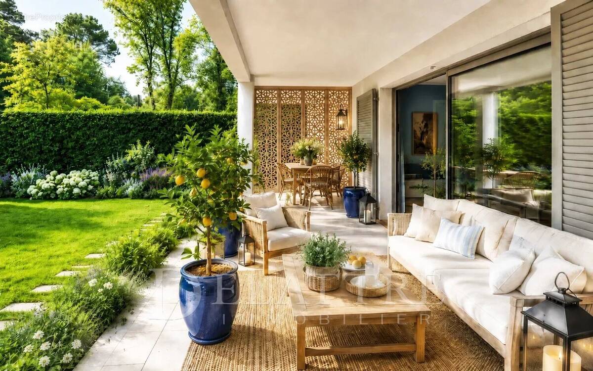 Appartement à ROQUEFORT-LES-PINS