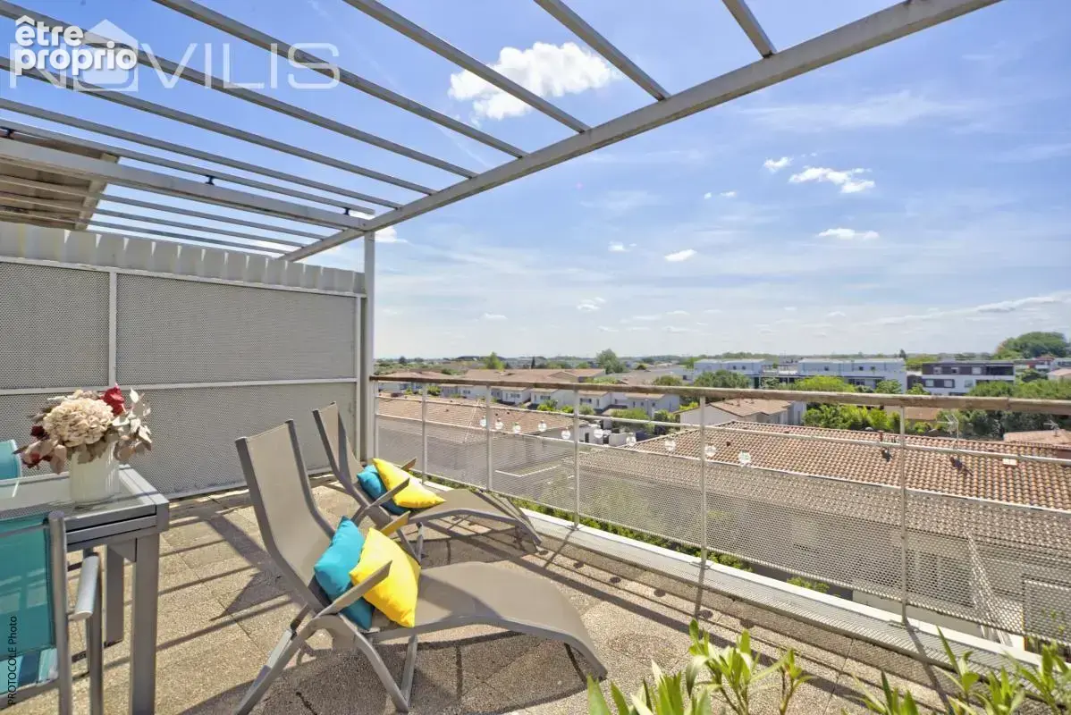 Lalande – dernier étage – t4/5 107 m² – terrasse 25 m² – 2 parkings - photo 5