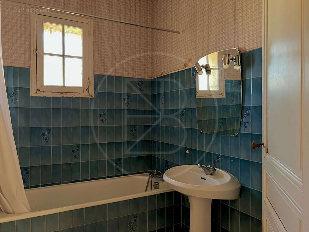 Maison à SAINT-EMILION