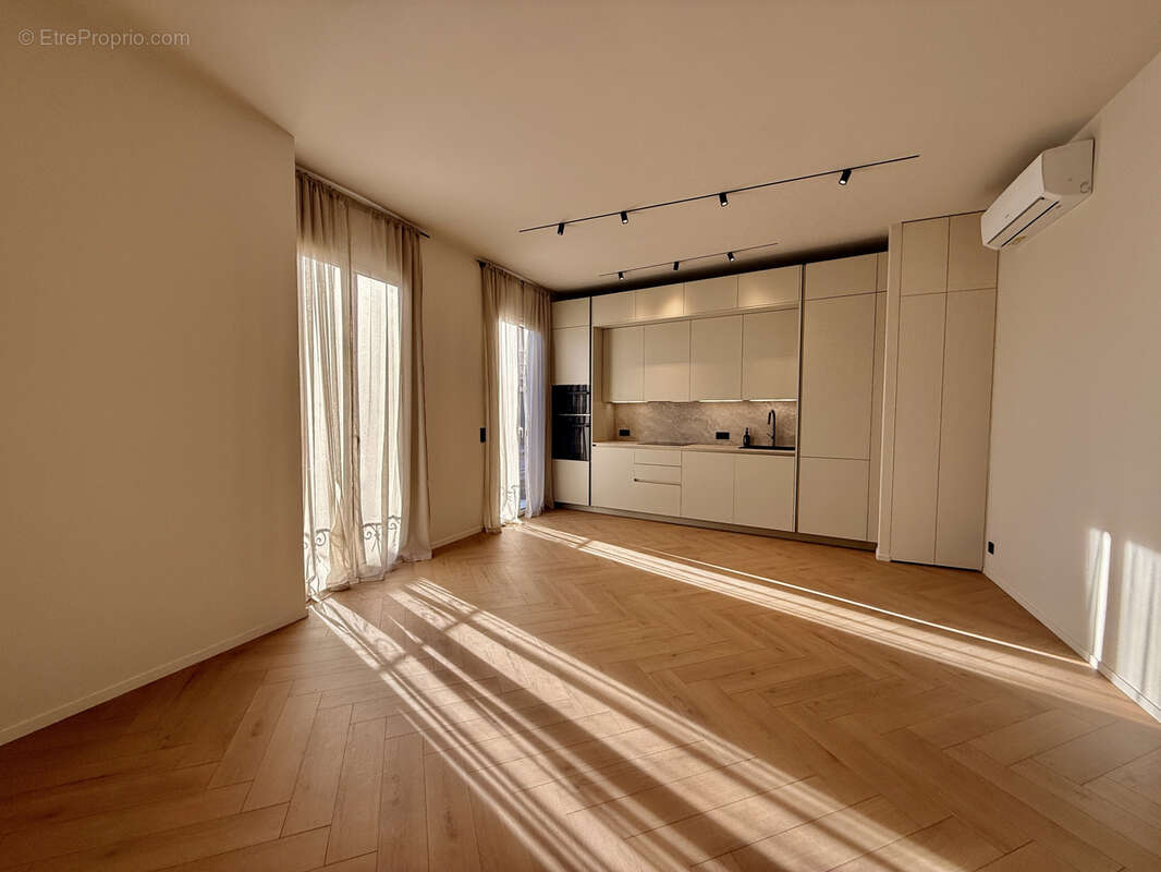 Appartement à BEAUSOLEIL