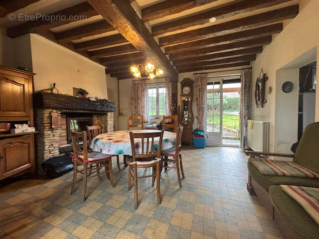 Maison à BRETEUIL